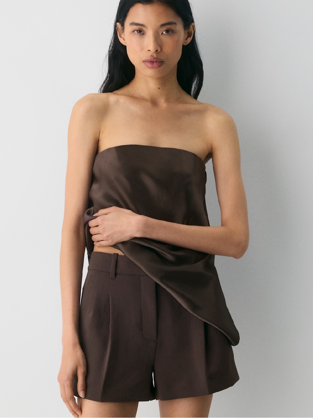 Aritzia Limitless Short Mini Crepette